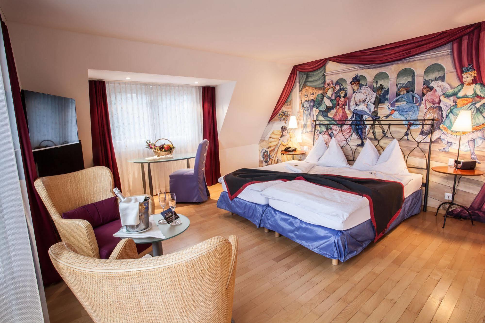 Hotel Central Am See Weggis Bagian luar foto