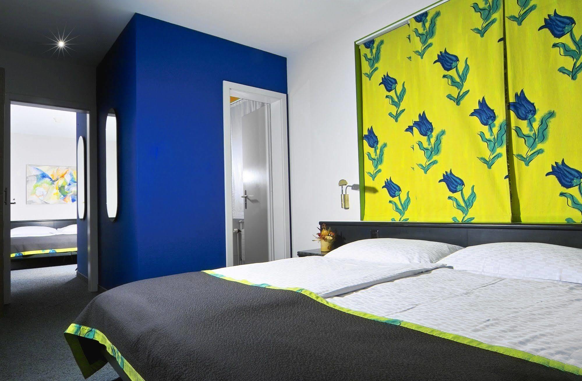 Hotel Central Am See Weggis Bagian luar foto