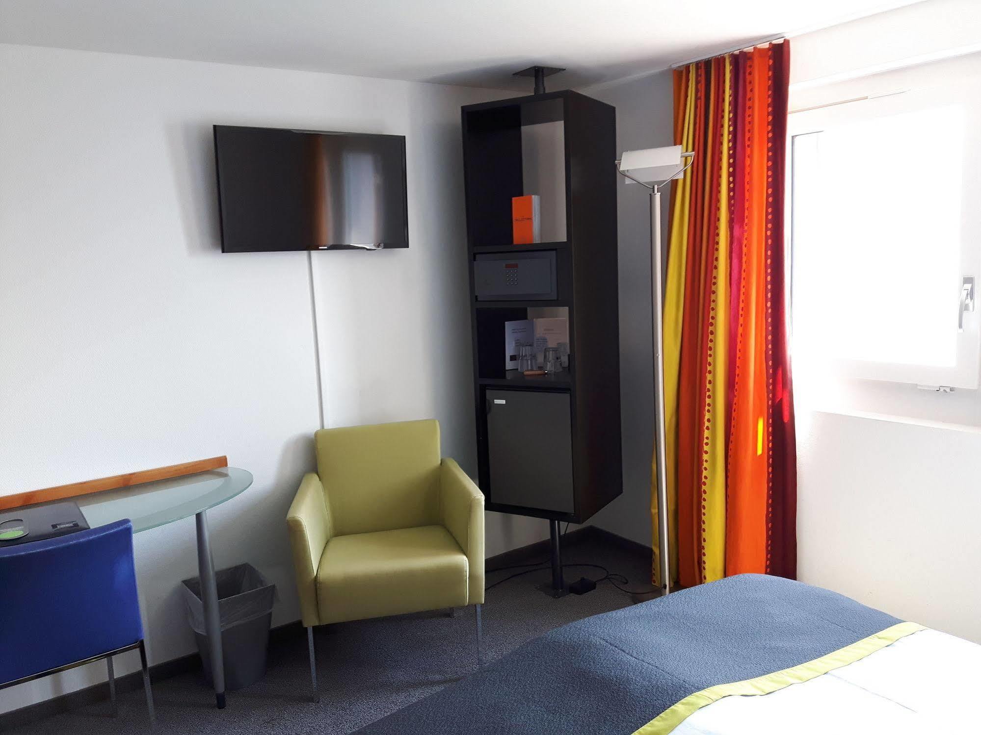 Hotel Central Am See Weggis Bagian luar foto