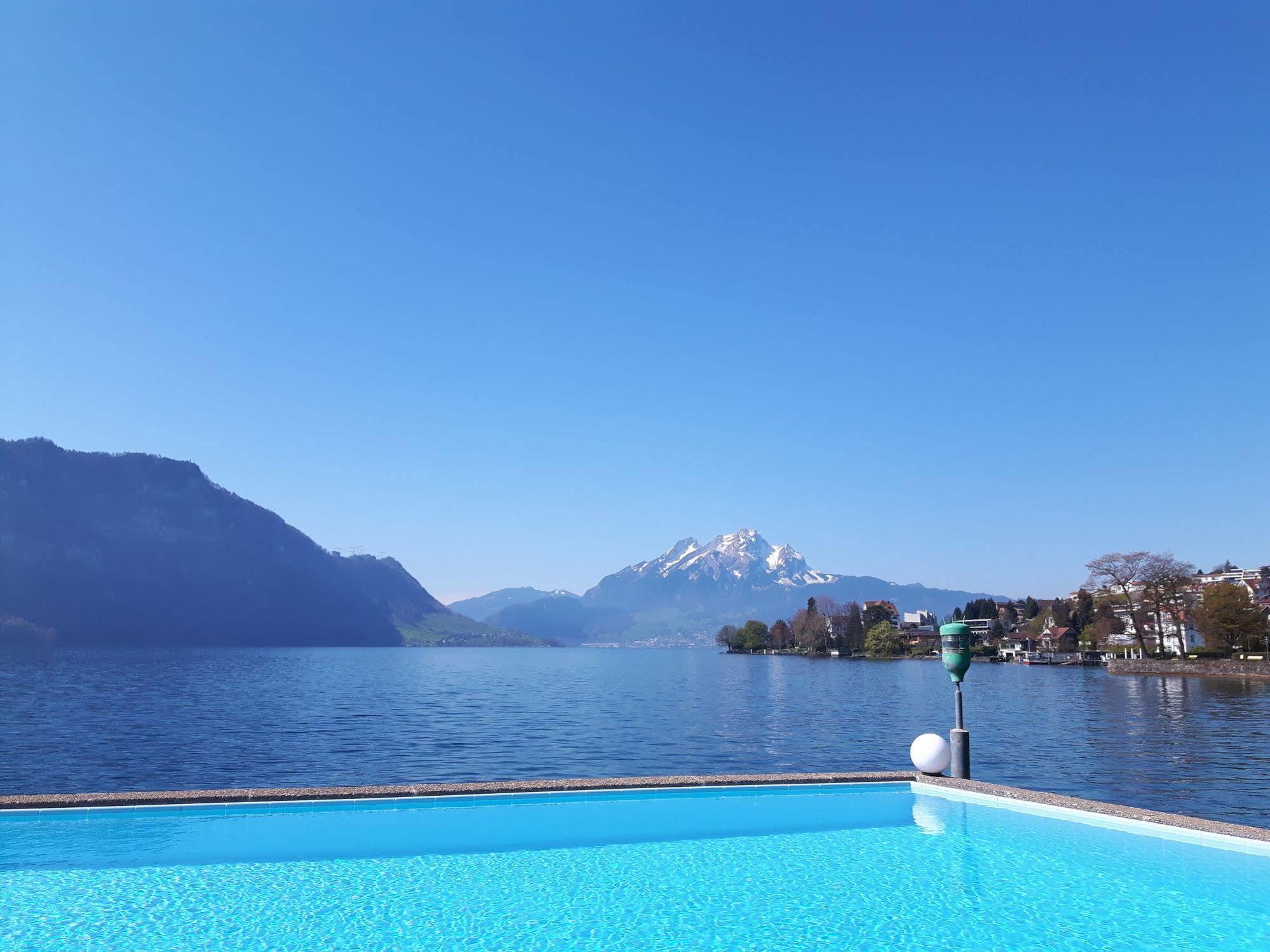 Hotel Central Am See Weggis Bagian luar foto